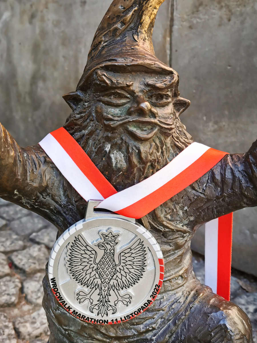 Medal na WrocWalk Marathon 2022!